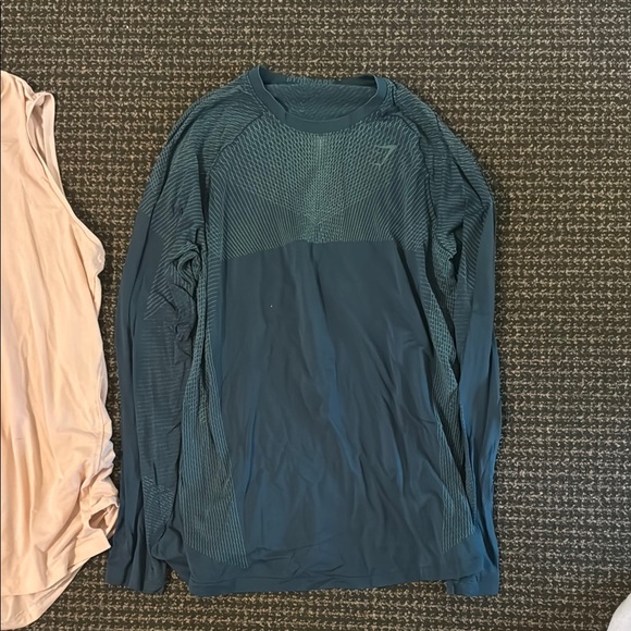 Gymshark Short Sleeve Tees - Gray, Peach, Teal - Picture 6 of 6